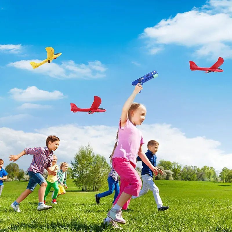 https://cdn.shopify.com/s/files/1/0872/8143/4908/files/Catapult-Airplane-Launching-Glider-Gun-Toynix-25038378.jpg?v=1757579104